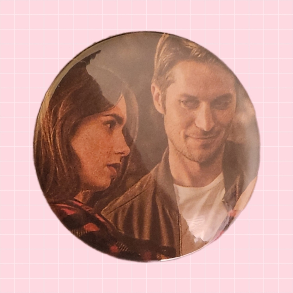 Emily in Paris 2" Pin
